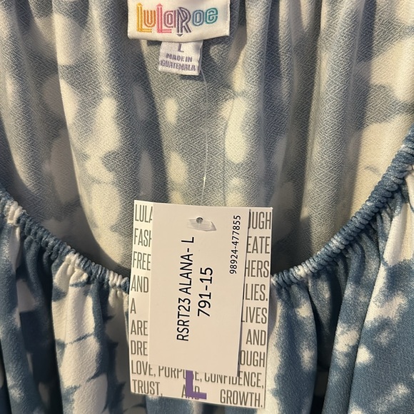 LuLaRoe NWT blue tye-dye Alana top - Picture 2 of 3